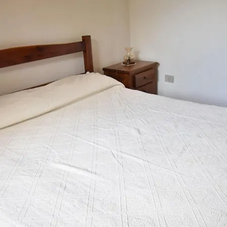 Bifamiliare Giunone 公寓 *